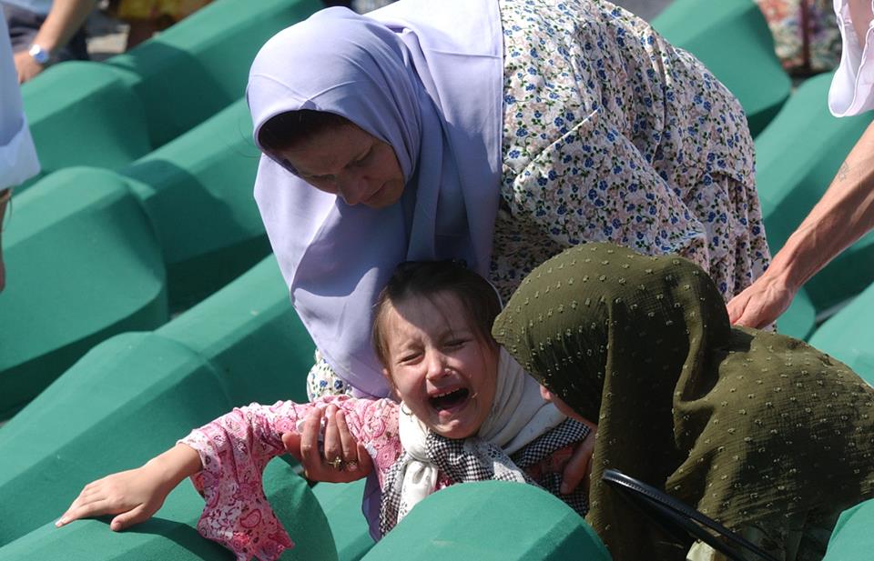 NE MOŽE SE UPUŠTATI U RASPRAVE O GENOCIDU U SREBRENICI