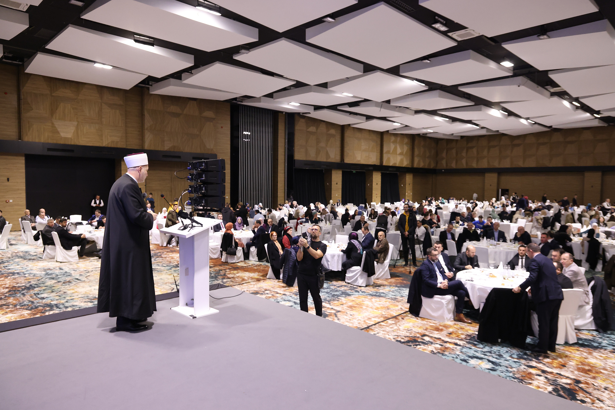 ZAJEDNIŠTVO SPECIFIČNO ZA ISLAMSKU KULTURU