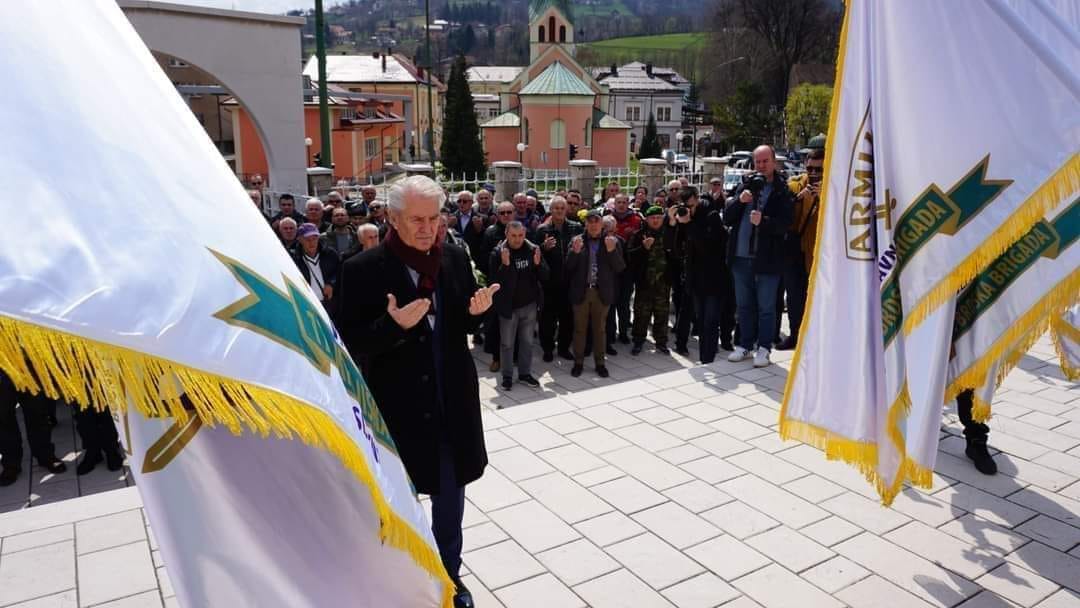 LENDO: ARMIJA RBIH - JEDINA LEGALNA I LEGITIMNA ORUŽANA FORMACIJA SUVERENE I MEĐUNARODNO PRIZNATE DRŽAVE