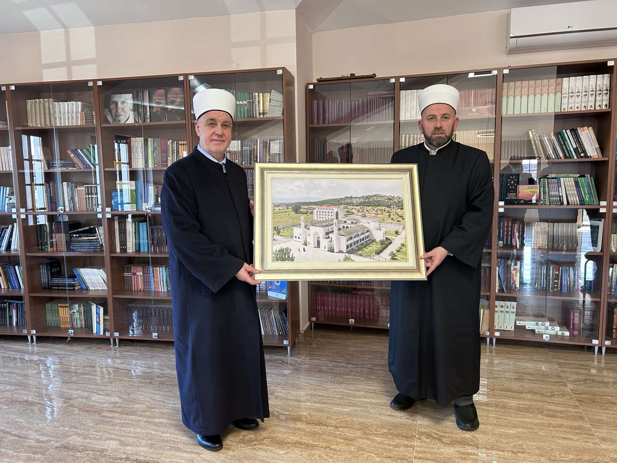 REISUL-ULEMA KAVAZOVIĆ U VIŠEDNEVNOJ POSJETI ISLAMSKIM ZAJEDNICAMA U CRNOJ GORI, SJEVERNOJ MAKEDONIJI I NA KOSOVU