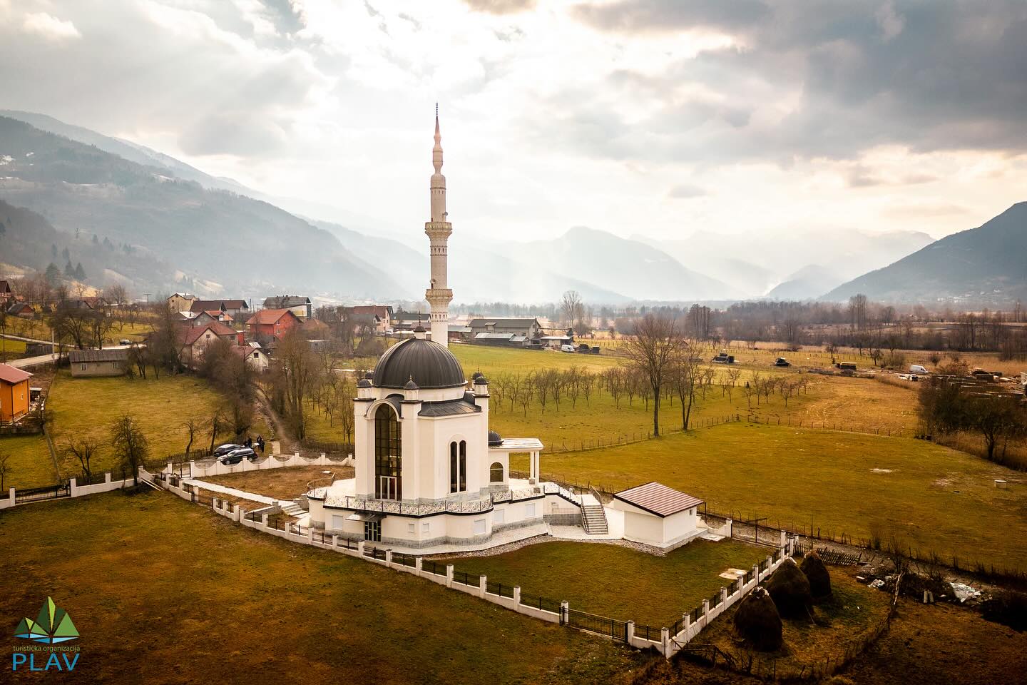 TURISTIČKA ORGANIZACIJA PLAV U KULTURNOJ RUTI PREDSTAVILA ŠEHIDSKU DŽAMIJU