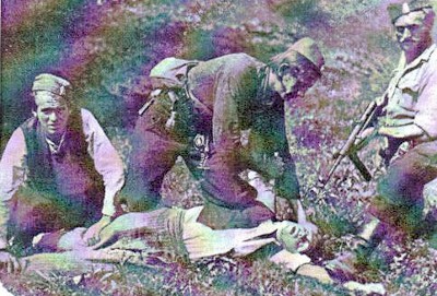 http://www.bosnjaci.net/foto/cetnicki_koljaci_1_big.jpg