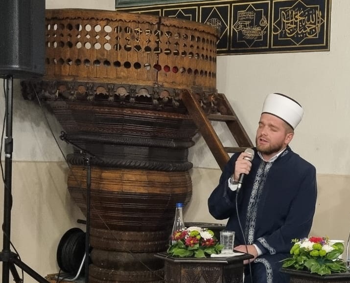 ALEM-EF. MUSIĆ U SLUŽBI ZAJEDNICE I VJERE