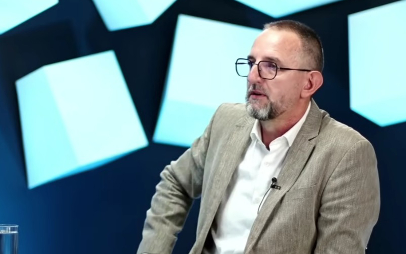 VITALNI NACIONALNI INTERES KAO PROCESNA STRATEGIJA U USTAVNOPRAVNOJ KRIZI RS